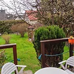 Villa Za Gorami, Za Lasami
