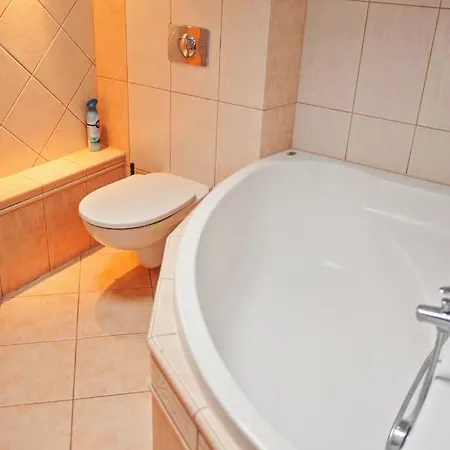 Za Gorami, Za Lasami Villa *