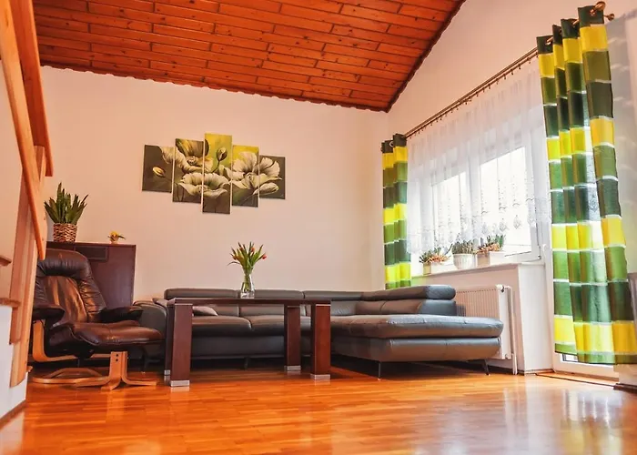 Za Gorami, Za Lasami 마이스타코비체