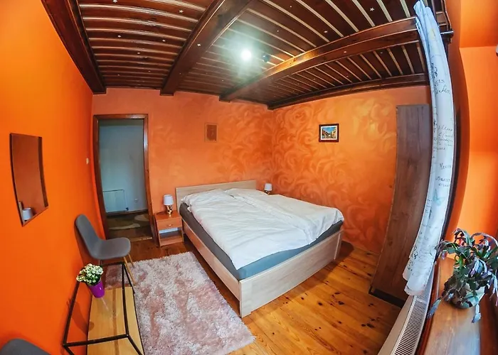 Za Gorami, Za Lasami 빌라 *